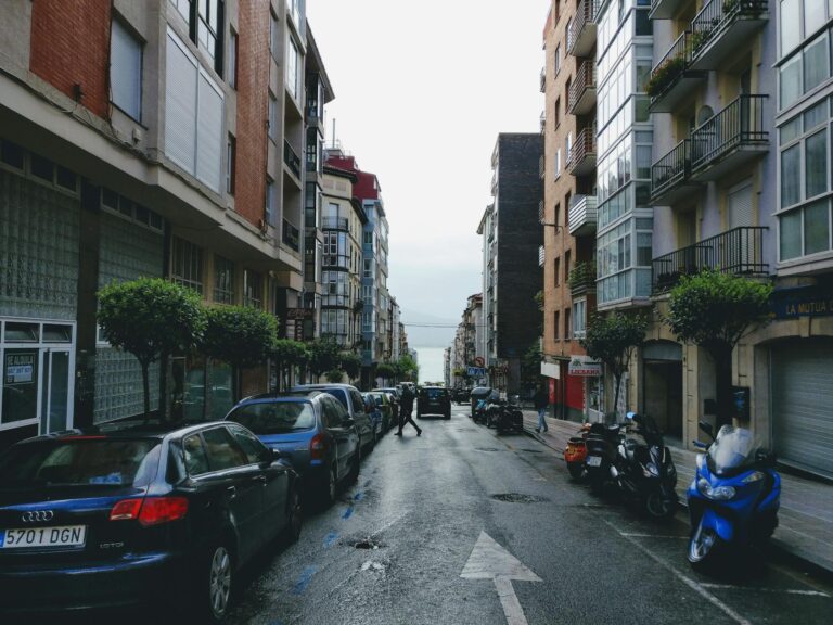 Santander Brasil desponta como possível líder em meio a desafios com Magnitsky.