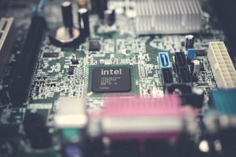 Trump negocia investimento milionário na Intel