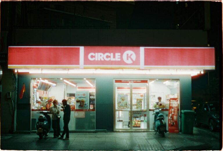 Ibovespa Futuro segue mercado global e se desvaloriza com impacto das tarifas de Trump e indicadores econômicos