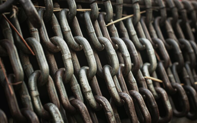 Investidores redirecionam atenção para carvão metalúrgico e minério de ferro sofre queda