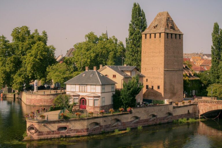 Embraer e entidades rebatem críticas dos EUA ao Brasil: entenda a polêmica