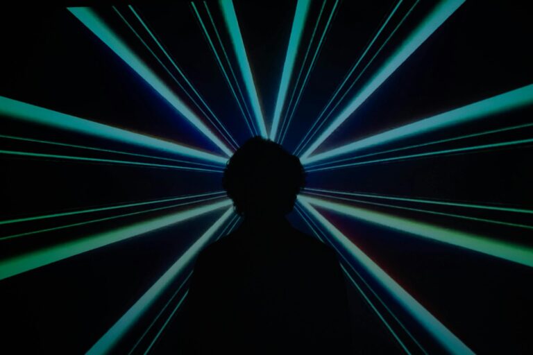 Ray Dalio, da Bridgewater, se desfaz de ações chinesas nos EUA e aposta em gigantes da tecnologia e Vale