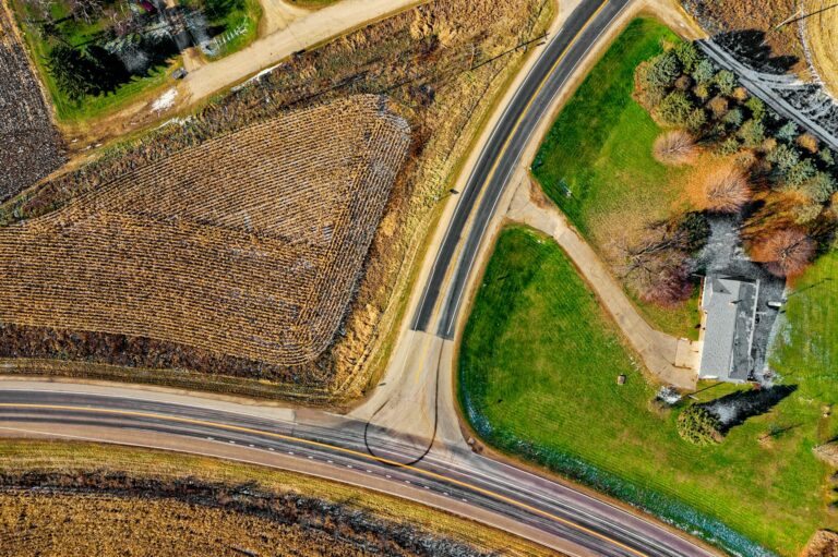 Dow Jones se anima com leve alta antes de anúncio crucial do Fed