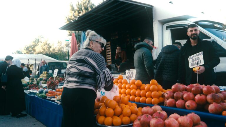 Ibovespa Futuro em queda: IPCA-15, Relatório de Política Monetária e Geopolítica agitam os investidores