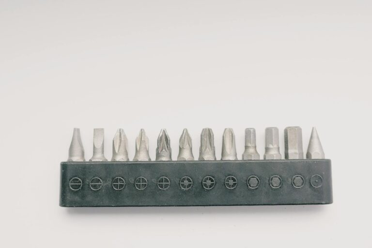 Minério de ferro dispara: previsão otimista de preços impulsiona ganhos no mercado