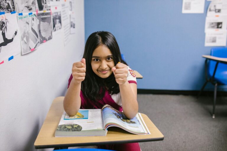 Indicado por Trump, diretor do Fed se destaca ao votar por corte mais expressivo de 0,5 pp