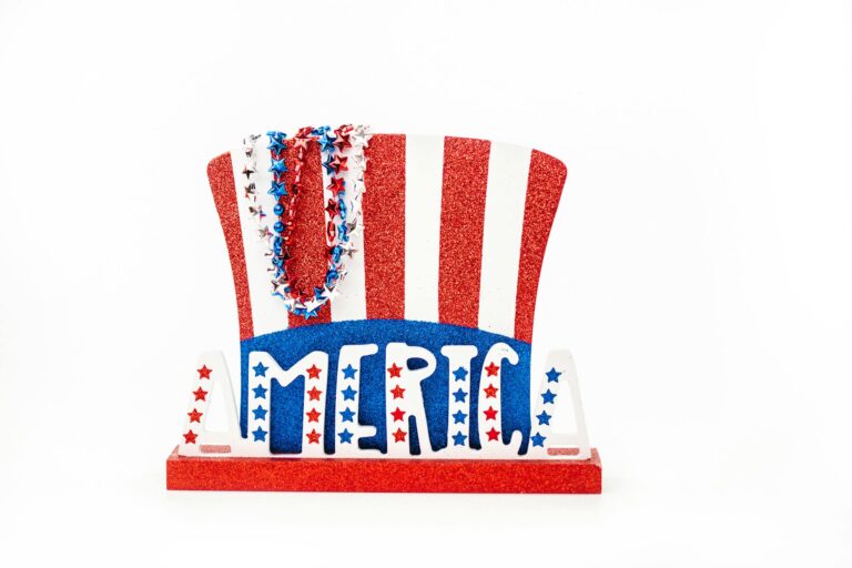 Proposta inusitada: Tesouro planeja moeda com a imagem de Trump para comemorar bicentenário dos EUA.