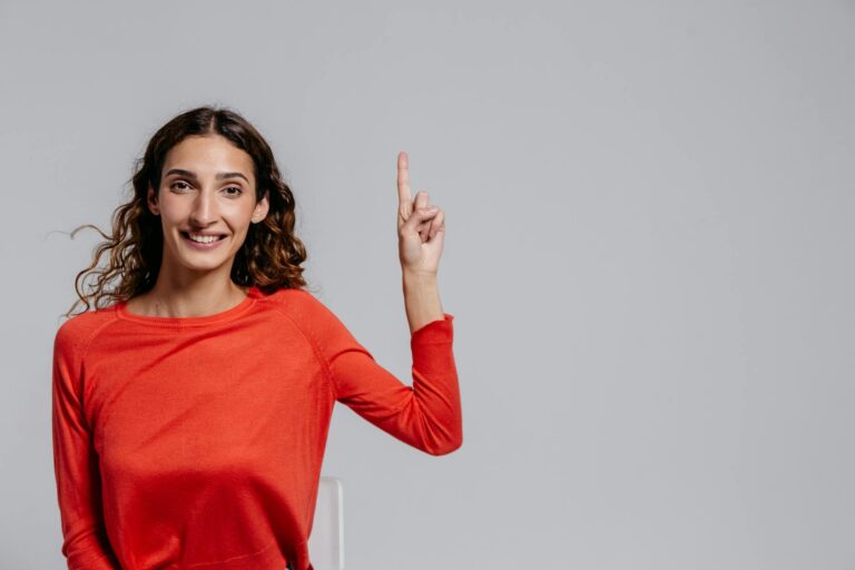 Mini-índice WINZ25: Tendência positiva destaca-se com indicadores econômicos em pauta