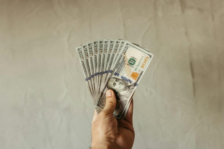 Lucro da Cury (CURY3) dispara no terceiro trimestre, atingindo R$ 255,3 milhões