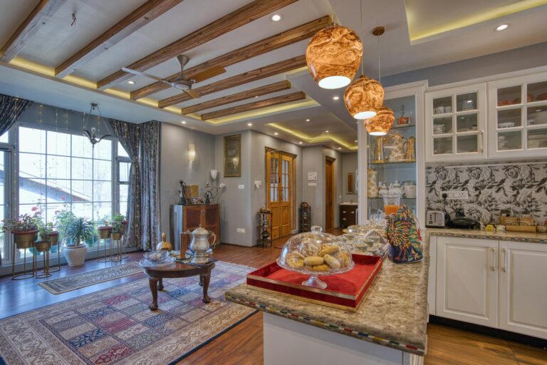 Executivo da Petrobras indica possível adiamento de investimentos conforme variação do brent; valor das ações dispara