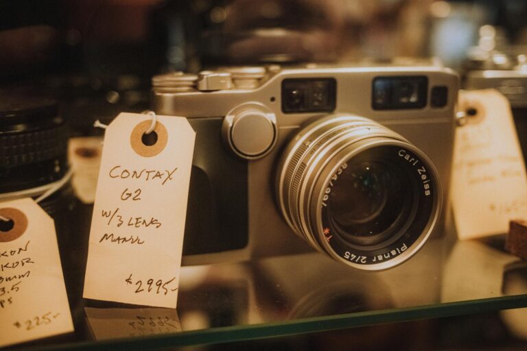 Puma dispara na Bolsa com alta de até 16% após rumores de compra por investidores influential.