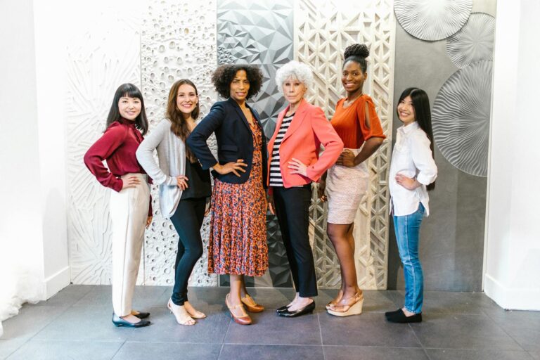 Desvalorização: Petróleo tem queda de 4% com perspectiva de equilíbrio da Opep até 2026