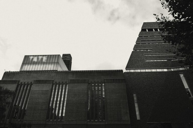 Reunião crucial em Londres: Zelenskiy e líderes europeus discutem futuro da Ucrânia