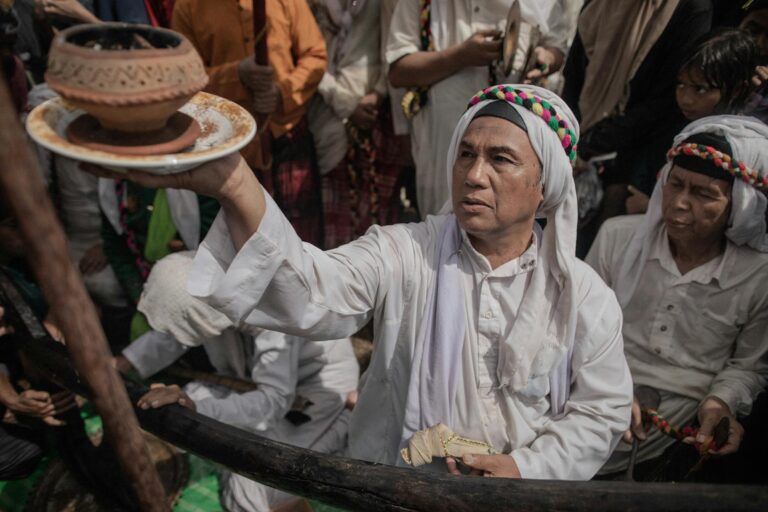 Zelenski e Trump se encontram em meio a incertezas sobre o fim da guerra