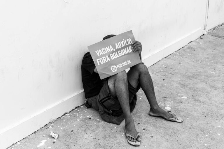 Ações da Alpargatas despencam 3% com repercussão do boicote de Eduardo Bolsonaro às Havaianas