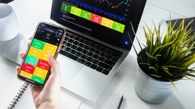 Mercado acionário europeu tem dia positivo com maioria das bolsas em alta, impulsionadas pelo setor de tecnologia